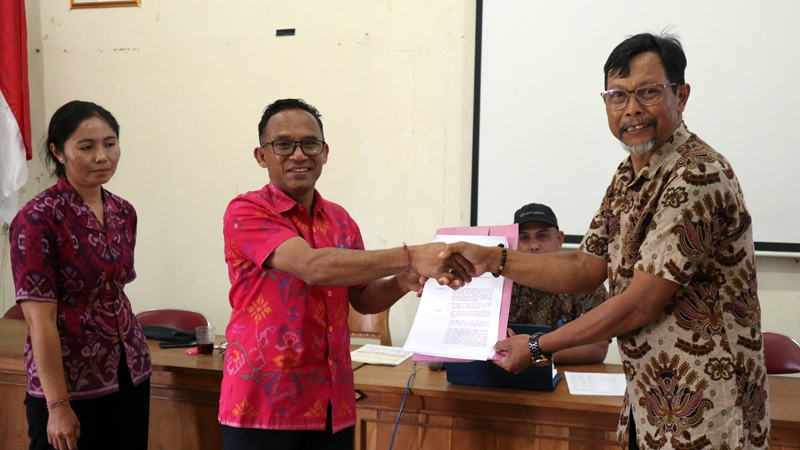 RAPAT KOORDINASI POKDARWIS DALAM MEREALISASIKAN PRODUK WISATA DESA DI DESA TARO
