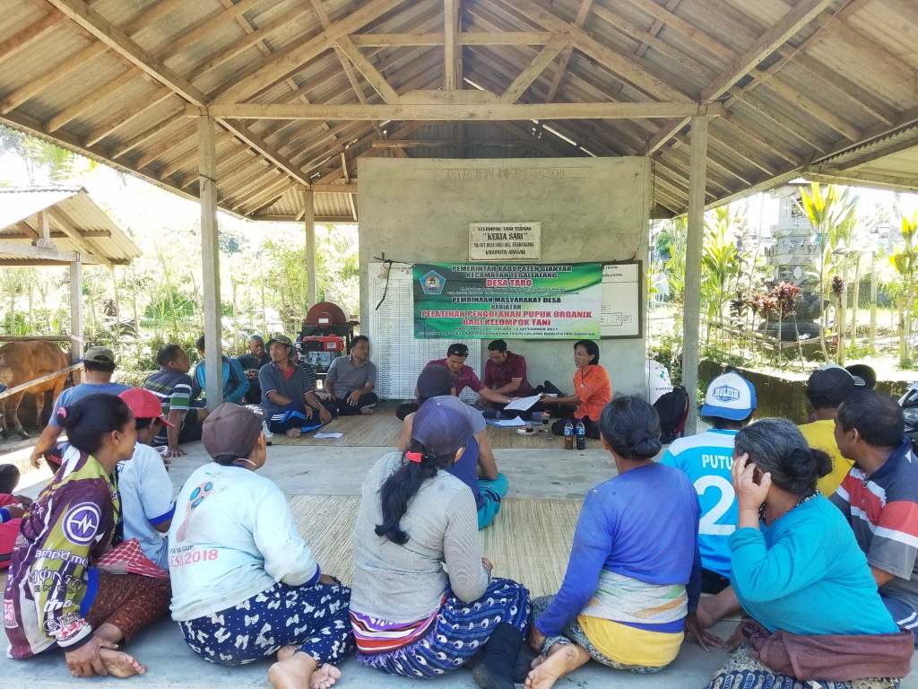 Pemerintah Desa Taro Gelar Dharmayatra Penuh Makna ke Pura-Pura Suci di Nusa Penida